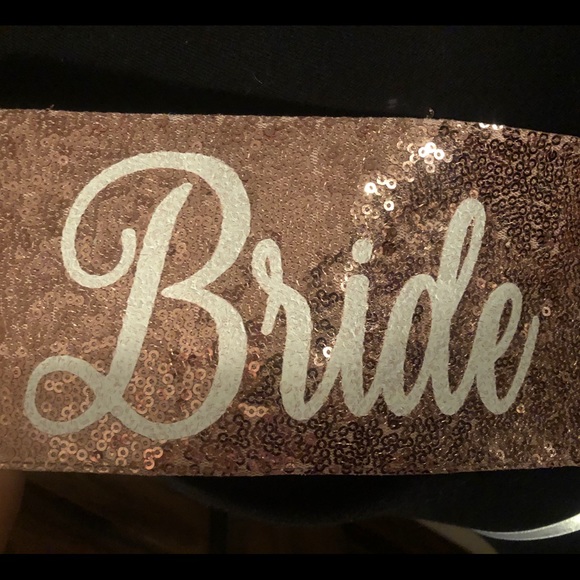 “Bride To Be” Sash - Picture 3 of 3